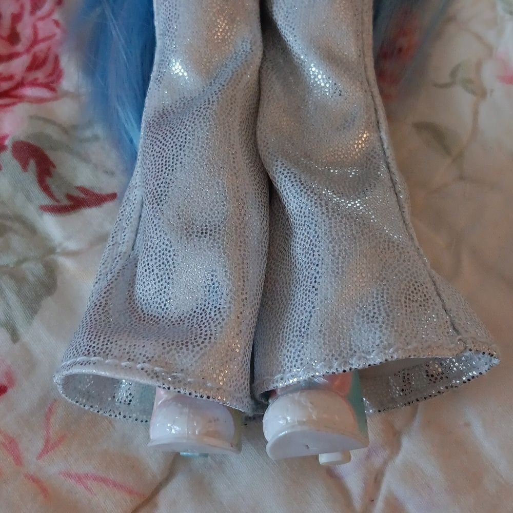 Lol Doll  - Picture 3 of 4